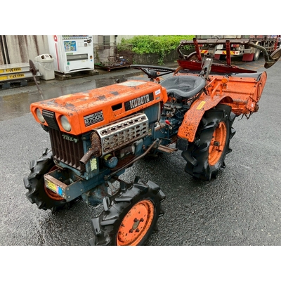 KUBOTA トラクター B7000D