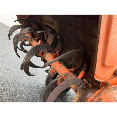 KUBOTA トラクター B7000D