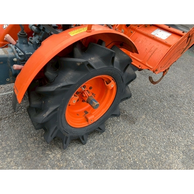 KUBOTA トラクター B5000D