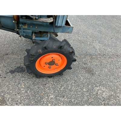 KUBOTA トラクター B5000D