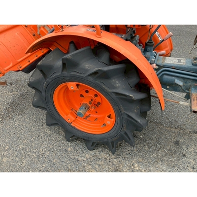 KUBOTA トラクター B5000D