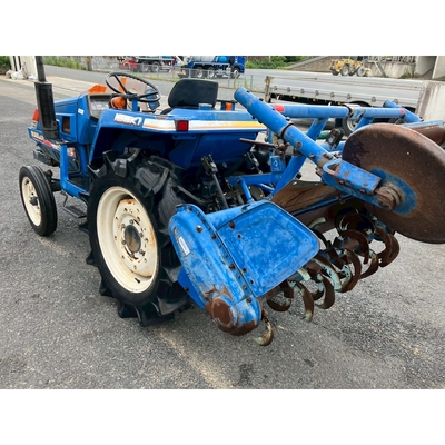 ISEKI トラクター TU200S