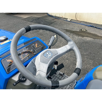 ISEKI トラクター TF223F