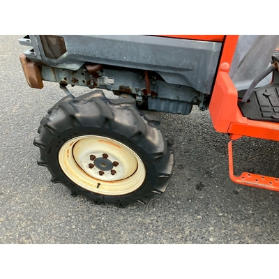 KUBOTA トラクター T220
