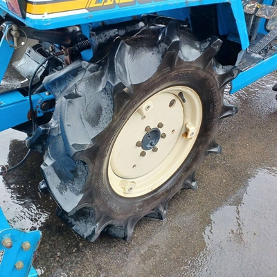 ISEKI トラクター TU155