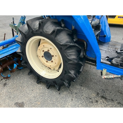 ISEKI トラクター TA270F