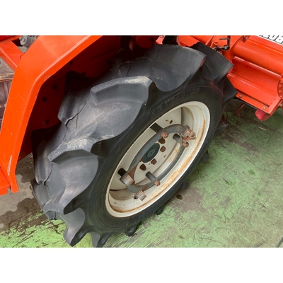 KUBOTA トラクター L1-205D