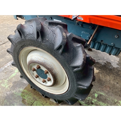 KUBOTA トラクター L1-205D