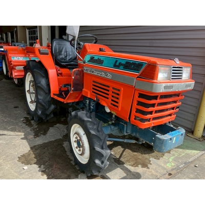 KUBOTA トラクター L1-205D