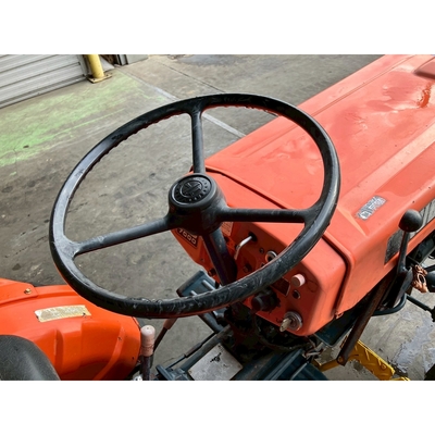 KUBOTA トラクター B7000D