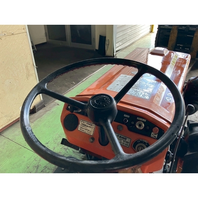 KUBOTA トラクター B7001D