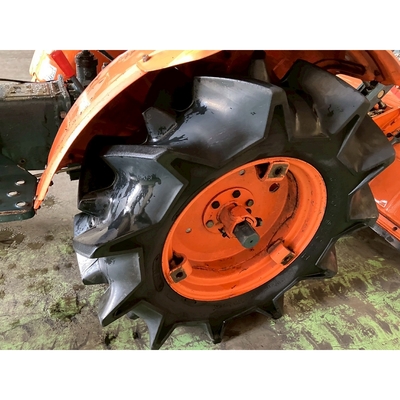 KUBOTA トラクター B7001D