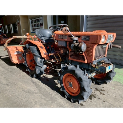 KUBOTA トラクター B7001