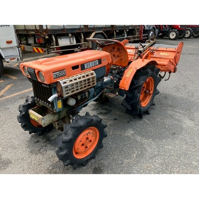 KUBOTA トラクター B7000D