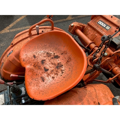 KUBOTA トラクター B7000D