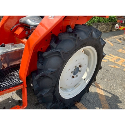 KUBOTA トラクター L1-235D