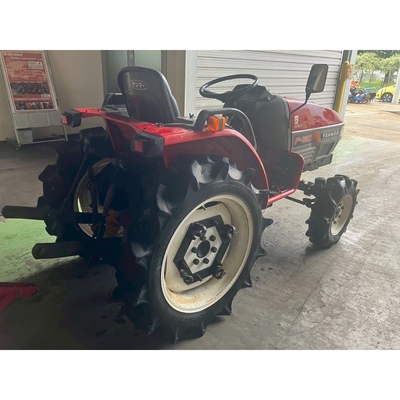 YANMAR トラクター F-180