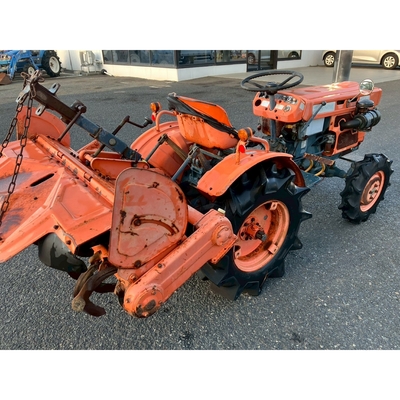 KUBOTA トラクター B7001D