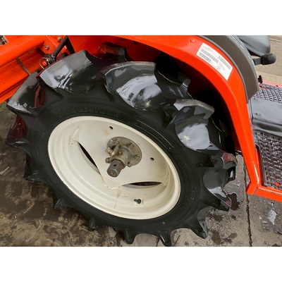 KUBOTA トラクター B52