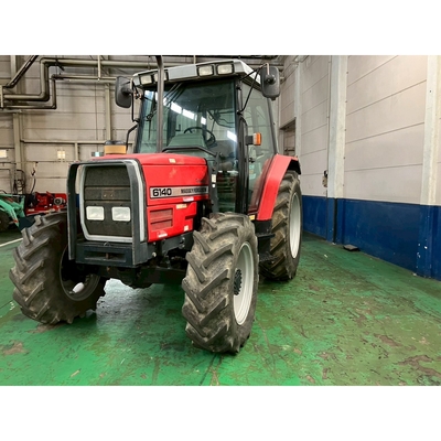 Massey Ferguson トラクター 