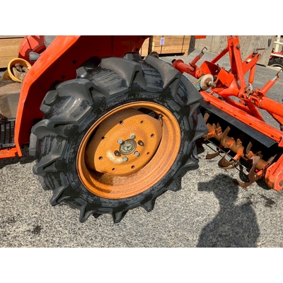KUBOTA トラクター L1-205D
