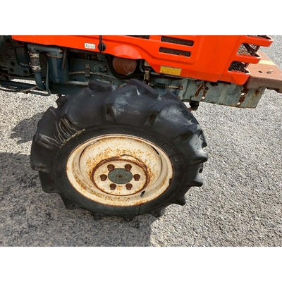 KUBOTA トラクター L1-205D