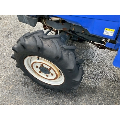 ISEKI トラクター TH25B