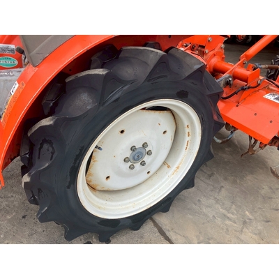 KUBOTA トラクター GB20