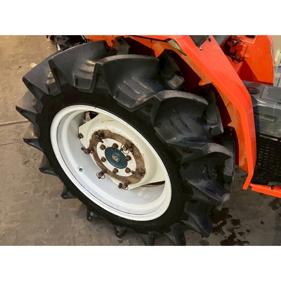 KUBOTA トラクター L1-245