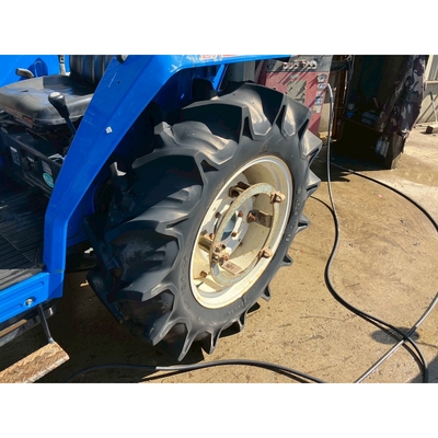 ISEKI トラクター TA320F