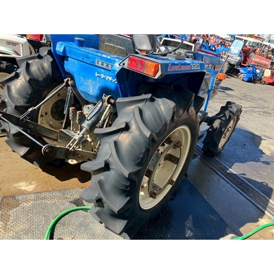 ISEKI トラクター TA320F