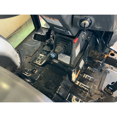 ISEKI トラクター TGS33F