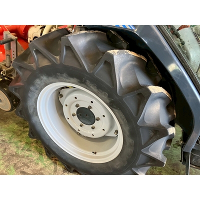 ISEKI トラクター TGS33F