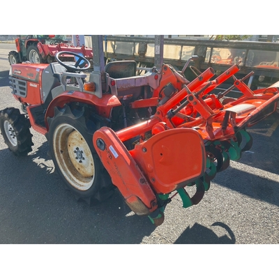 KUBOTA トラクター GB20