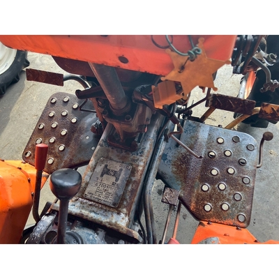 KUBOTA トラクター B7001