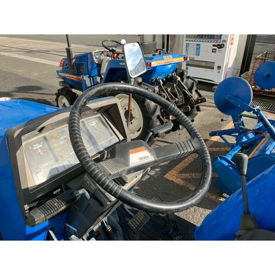 ISEKI トラクター TA235F