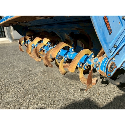 ISEKI トラクター TA235F