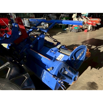 ISEKI トラクター AT33