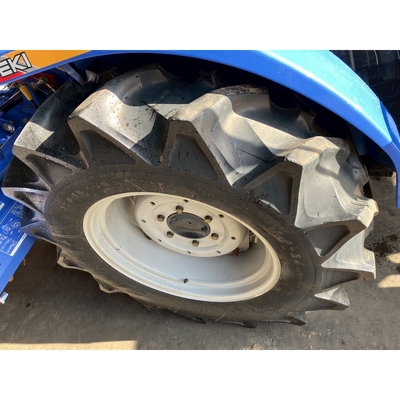 ISEKI トラクター AT33