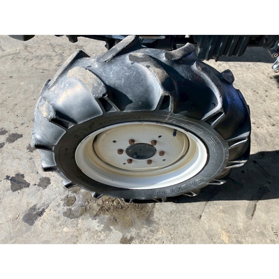 ISEKI トラクター AT33