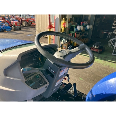 ISEKI トラクター AT33