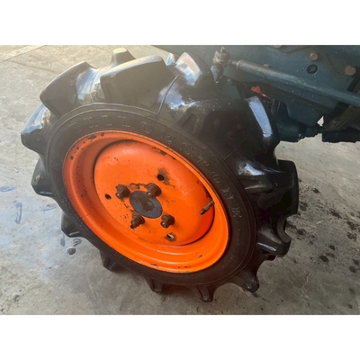KUBOTA トラクター B6000