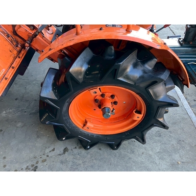 KUBOTA トラクター B7000D