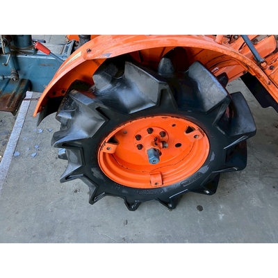 KUBOTA トラクター B7000D