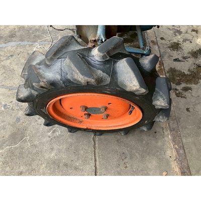 KUBOTA トラクター B6000