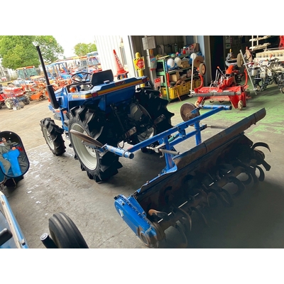 ISEKI トラクター TU240F