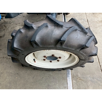 ISEKI トラクター TU240F