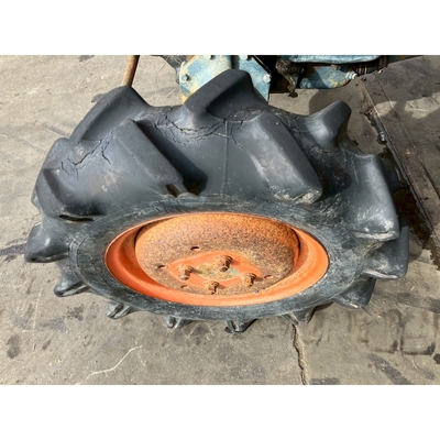 KUBOTA トラクター B7001