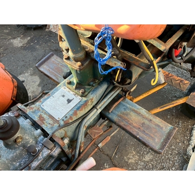 KUBOTA トラクター B7000D