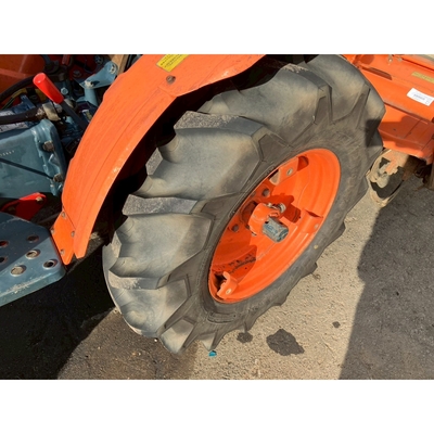 KUBOTA トラクター B7001